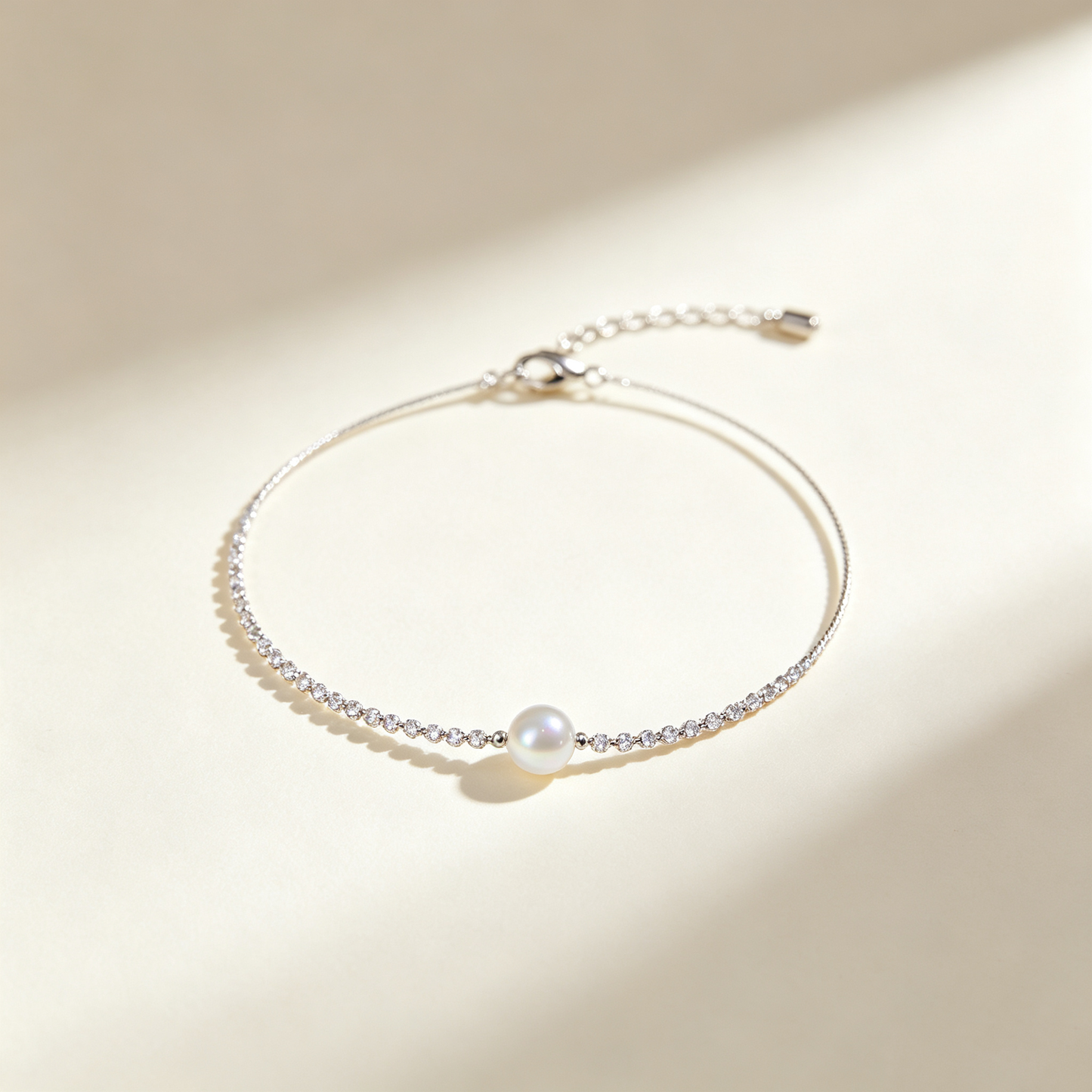 Single Pearl Tiny Diamond Silver Bracelet