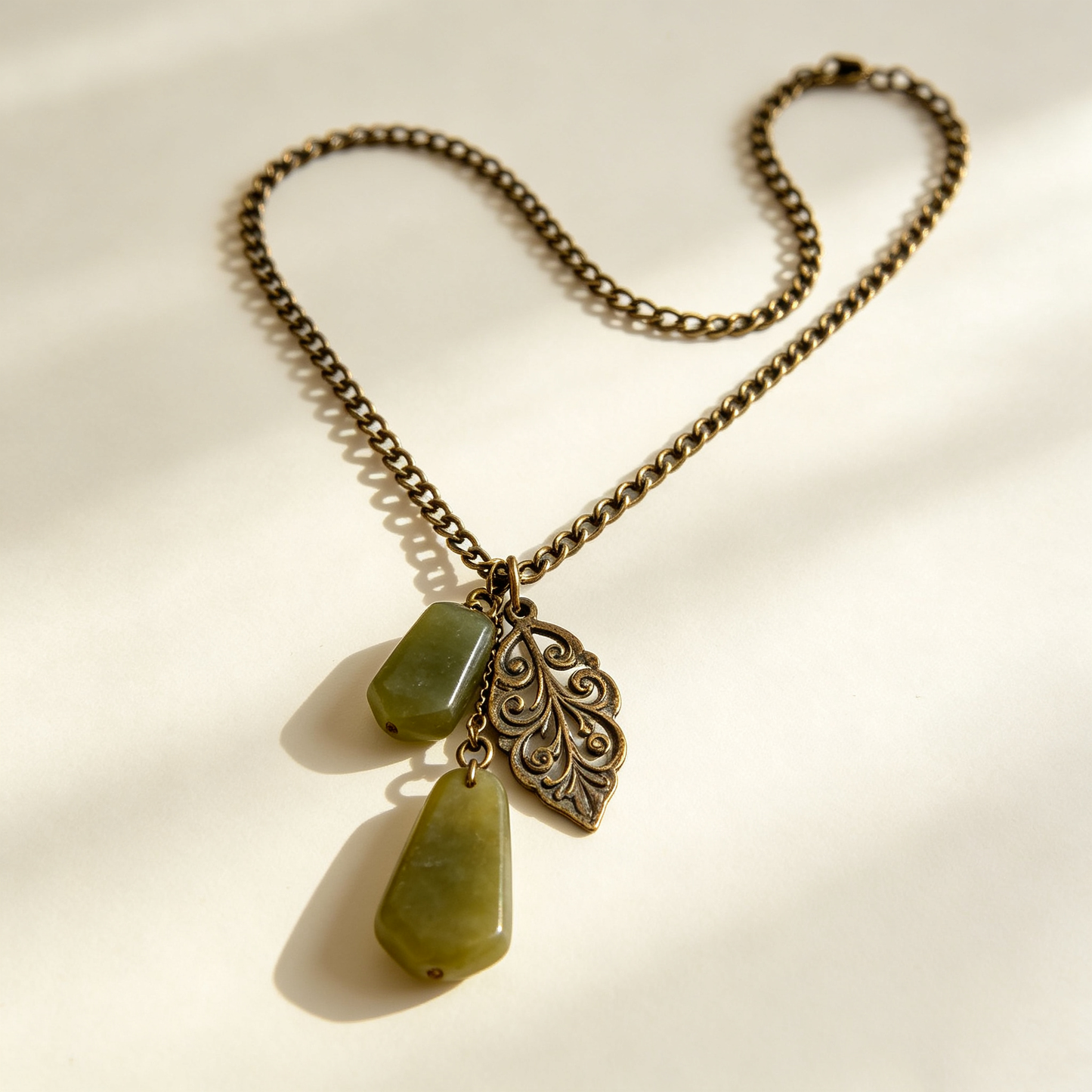 Vintage Leaf Green Jade Bronze Necklace